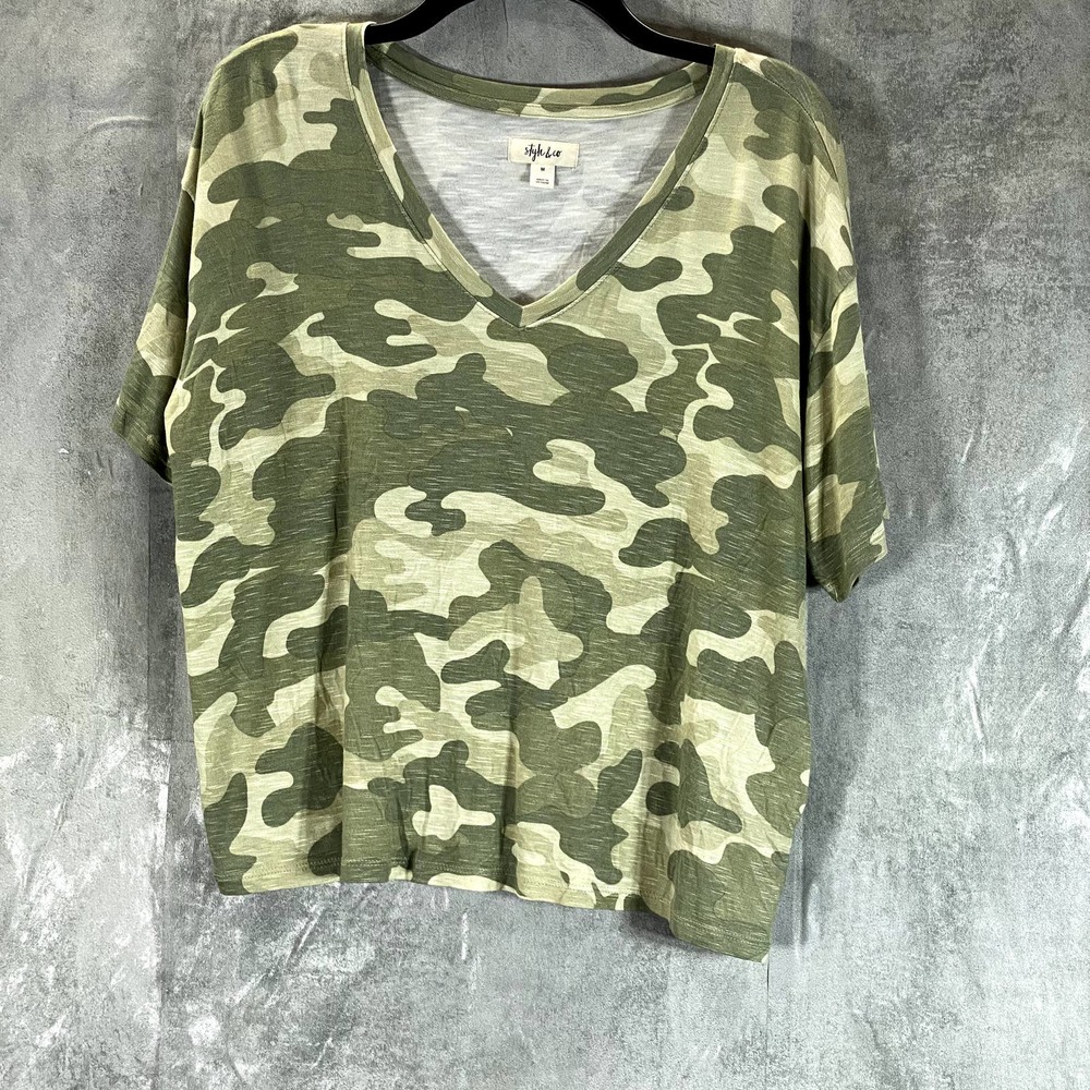 Style & Co Women's Green Camo V-Neck Short-Sleeve Top SZ M